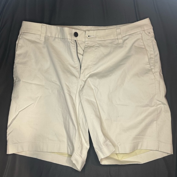 Lululemon commission 7in shorts 34 waist - Picture 4 of 6